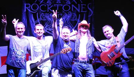 Rocktones Band koncert Párkányban