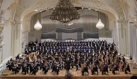 Filmzenék - A Szlovák Filharmonikusok koncertje Pozsonyban