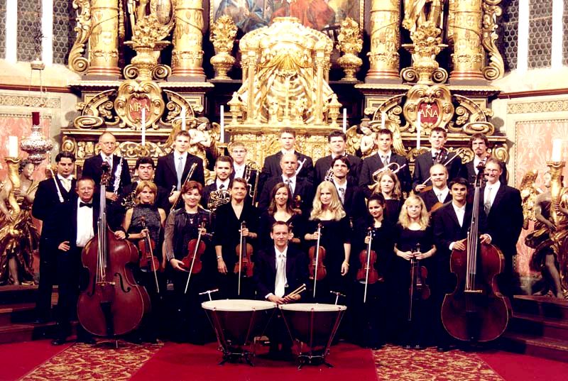 A Nemzetközi Dunafilharmónia és vendégei koncertje Németóvárban