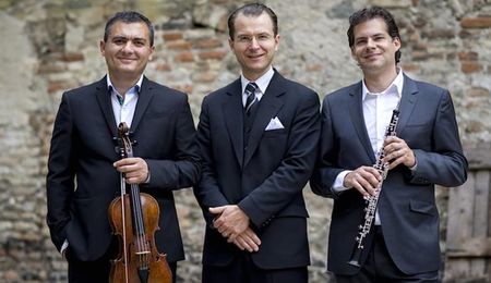 A Hugo Kauder Trio koncertje Komáromban