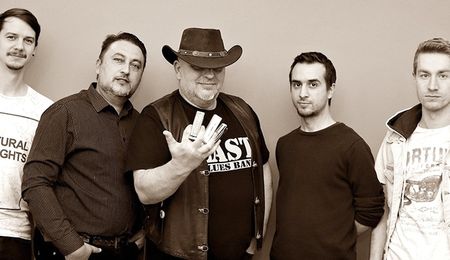 A Last Blues Band és Erich Boboš Procházka a Somorjai Moziban