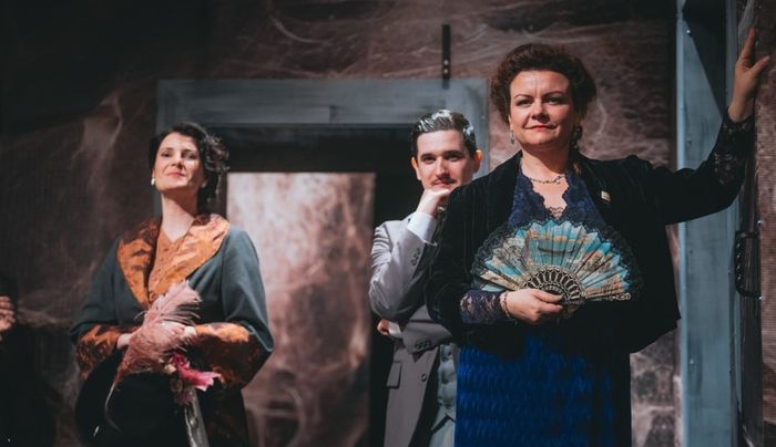 A Noszty fiú esete Tóth Marival - a Thália Színház előadása új szereposztásban