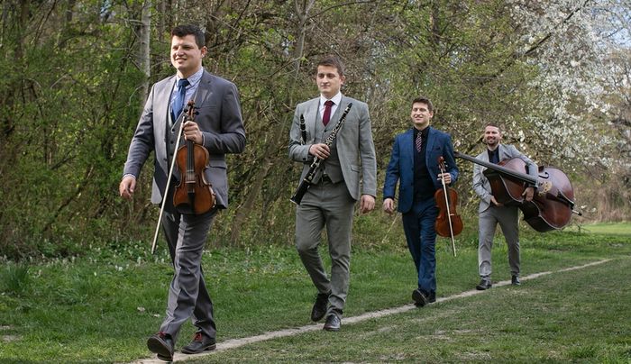 A Kitelepített Magyarok Emlékművének felavatási ünnepsége a Pósfa zenekarral Somorján