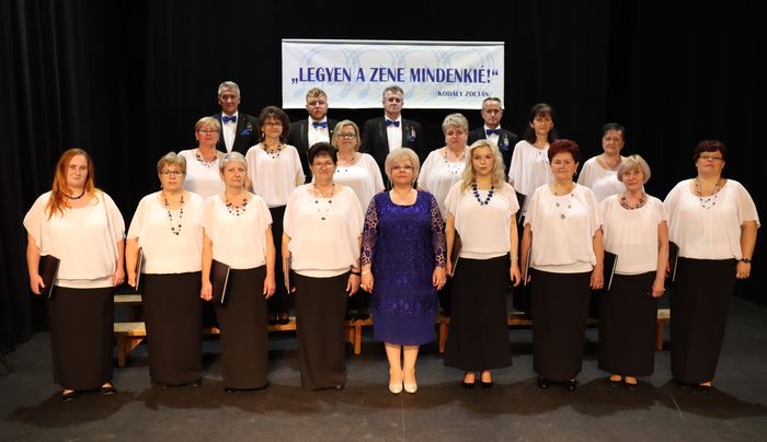 A Kék Duna Vegyeskar és vendégeik adventi koncertje Bősön
