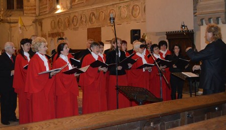 A Dunaszerdahelyi Szent György Kórus karácsonyi koncertje