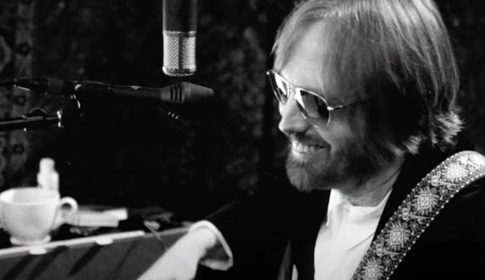 Elhunyt Tom Petty, a legendás amerikai rocker
