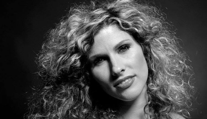 Földrevaló - 5 éve hunyt el Fábián Juli énekesnő