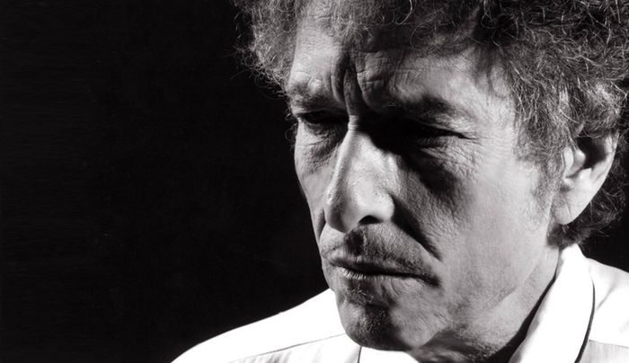 Bob Dylan a legidősebb, akinek új albuma a brit slágerlista élére került