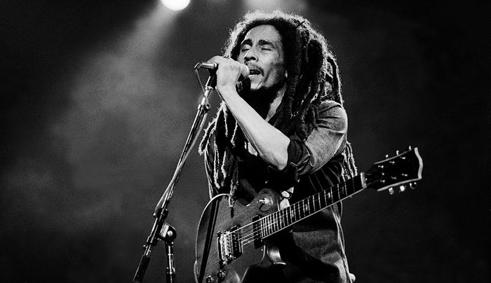 40 éve hunyt el Bob Marley, aki világhírűvé tette a reggaet - kedvenc dalaink