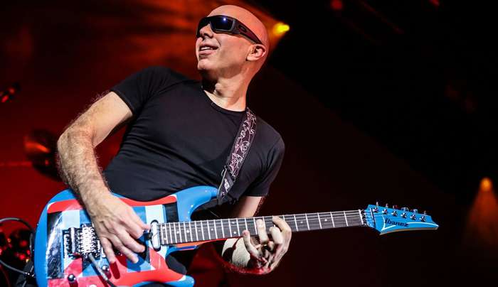 Joe Satriani jövőre pótolja idén elmaradó budapesti koncertjét