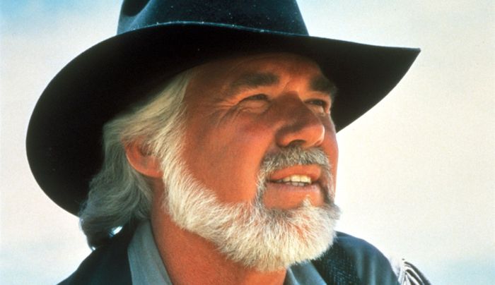 85 éve született Kenny Rogers világhírű countryzenész