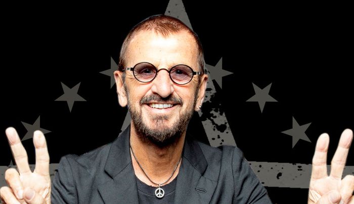 80 éves Ringo Starr, a Beatles dobosa