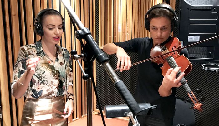 Tandi Flora és Varga Judit közösen dolgozták fel a világhírű magyar dalt - Szomorú vasárnap