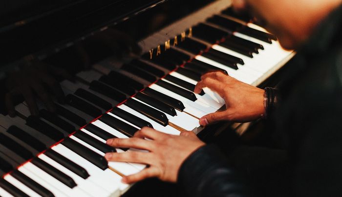 Elhalasztják a világ egyik legnépszerűbb zongoraversenyét