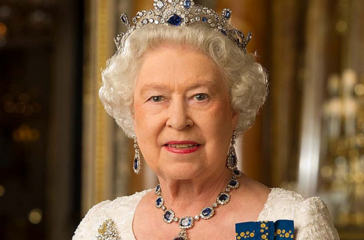 II. Erzsébet királynőt így gyászolják a világhírű művészek