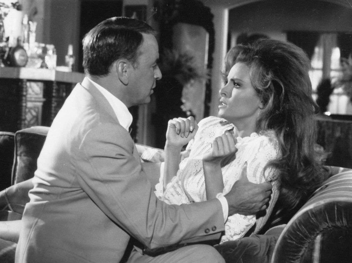 Frank Sinatrával a Lady in Cement című 1968-as filmben