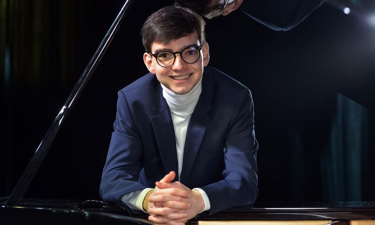 20 éves Boros Misi zongoraművész