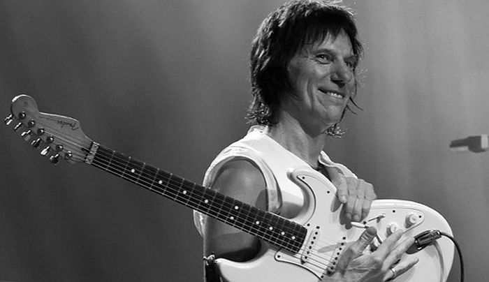 Meghalt Jeff Beck legendás gitáros, a blues rock megújítója