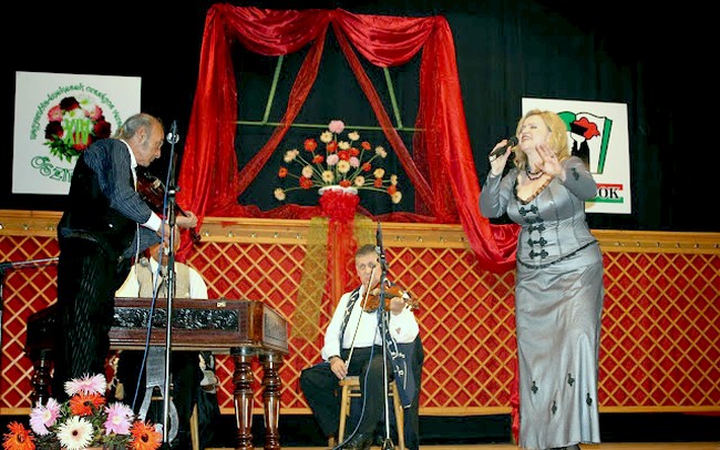 Őszirózsa - magyarnóta-énekesek versenye